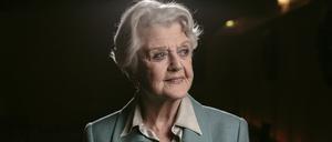 Angela Lansbury posiert für ein Porträt während des Pressetermins für „Blithe Spirit“.