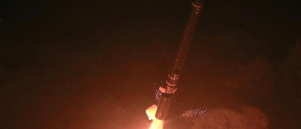 Nordkoreanischen Quellen zufolge hat Kim Jong Un am Mittwoch zwei weitere Raketen abgefeuert.