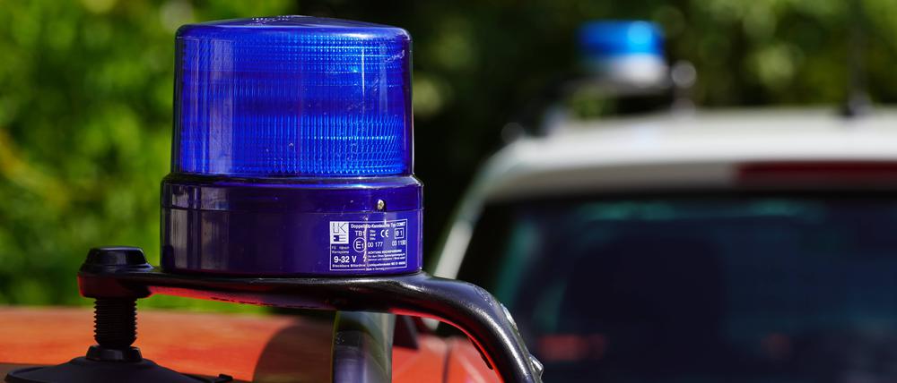 Symbolbild / Themenbild: Feuerwehr, Rettungsdienst, Polizei, Blaulicht. Feuerwehr, Rettungsdienst, Polizei, Blaulicht