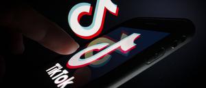 TikTok ist die weltweit am schnellsten wachsende Social-Media-App. (Symbolbild)