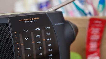 Der öffentlich-rechtliche Rundfunk der Schweiz stellt zum Jahresende die Verbreitung über Ultrakurzwelle (UKW) ein.