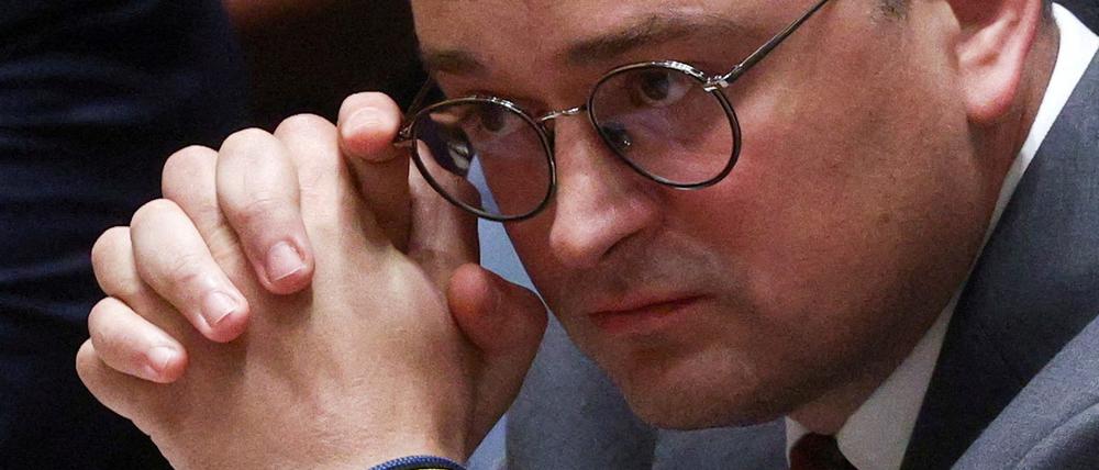 Die Fake-Anrufer gaben sich Kuleba gegenüber als Ex-Botschafter der USA in Moskau aus. Kuleba hatte ihnen geglaubt.