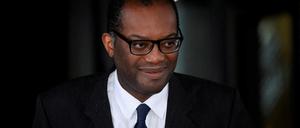 Finanzminister Kwasi Kwarteng reiste vorzeitig von einer wichtigen Tagung in Washington zurück nach London.