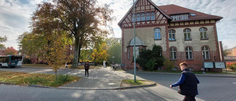 Eines der strittigen Objekte: Das Haus 2 am Campus Griebnitzsee.