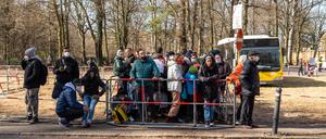 Flüchtlinge an der Erstanlaufstelle für Asylsuchende in Reinickendorf.