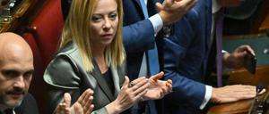 Italiens Regierungschefin Giorgia Meloni im Abgeordnetenhaus zu Beginn ihrer Amtszeit 2022