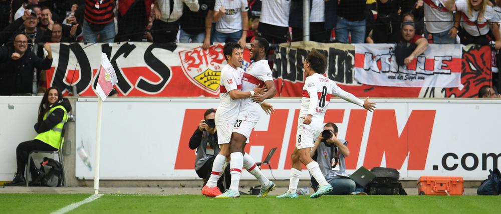 Vierter Streich. Wataru Endo lässt sich für sein 4:1 feiern.