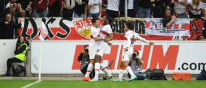 Vierter Streich. Wataru Endo lässt sich für sein 4:1 feiern.