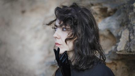 Elektromusikerin Lucrecia Dalt. 