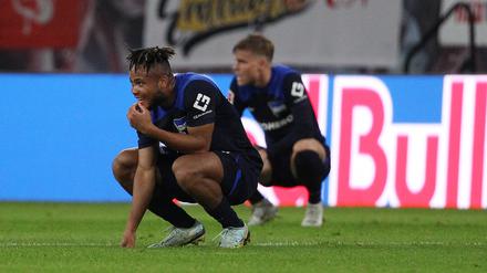 Chidera Ejuke (vorn) und Hertha BSC haben erst ein Saisonspiel gewonnen. 