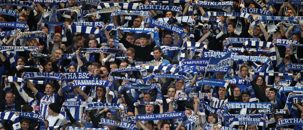 Ein paar wenige Hertha-Fans sorgten für unschöne Szenen in Leipzig.