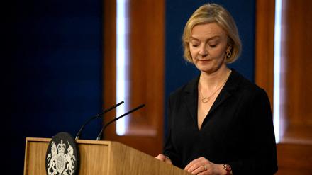 Britische Premierministerin Truss entschuldigt sich für Fehler.