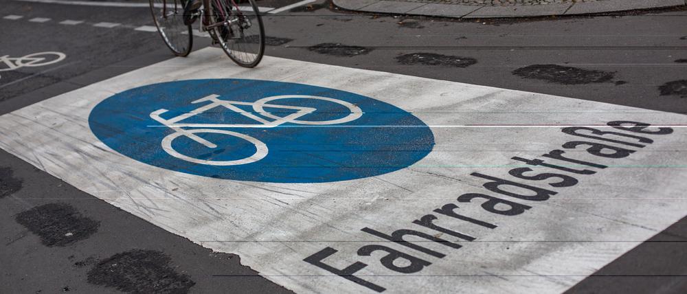 Mit dem Umbau der Charlottenstraße zur Fahrradstraße geht es auch bei einer der entscheidenden Voraussetzungen zur Umgestaltung der benachbarten autofreien Friedrichstraße zur Fußgängerzone voran.