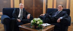 Silvio Berlusconi (r.) und Wladimir Putin bei einem Treffen im Juli 2019.