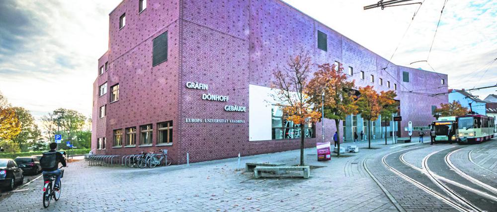 Stadt Frankfurt Oder im Bundesland Brandenburg: Europa Universität Viadrina , Gräfin Dönhoff Gebäude Frankfurt Oder FFO City of Frankfurt Oder in the Federal State of Brandenburg Europe University Viadrina , Countess Dönhoff Building Frankfurt Oder FFO