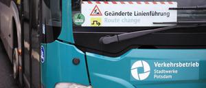 Busse werden wegen Bauarbeiten umgeleitet. 