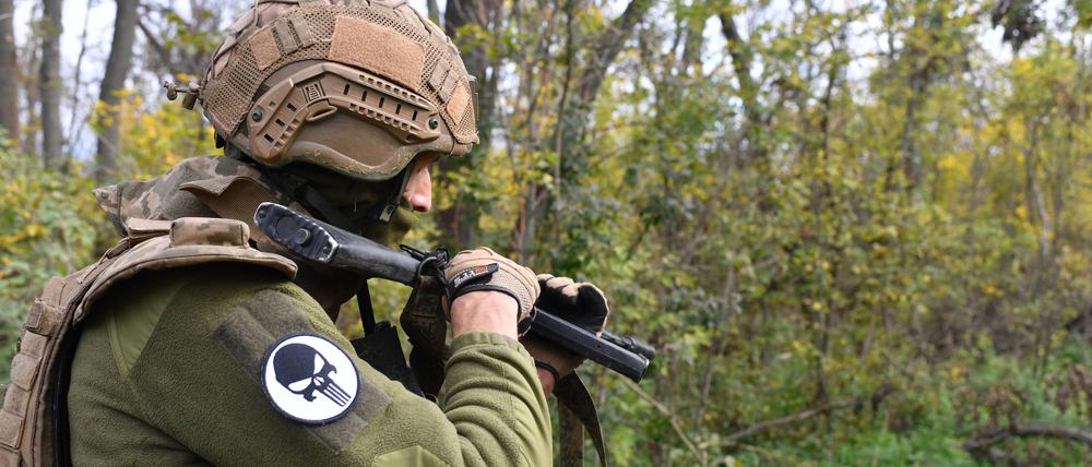 Ein Mitglied der Söldnergruppe Wagner in Luhansk.