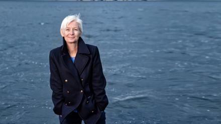 Dörte Hansen an der Nordsee.