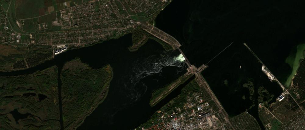 Ein Satellitenbild zeigt die Lage des Kakhovka-Staudamms und die umliegende Region in der Oblast Kherson, Ukraine, 18. Oktober 2022.