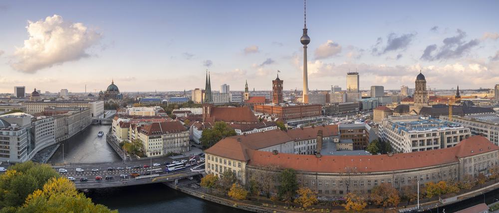 Oktober in Berlin. Panorama vom Zentrum in Mitte.