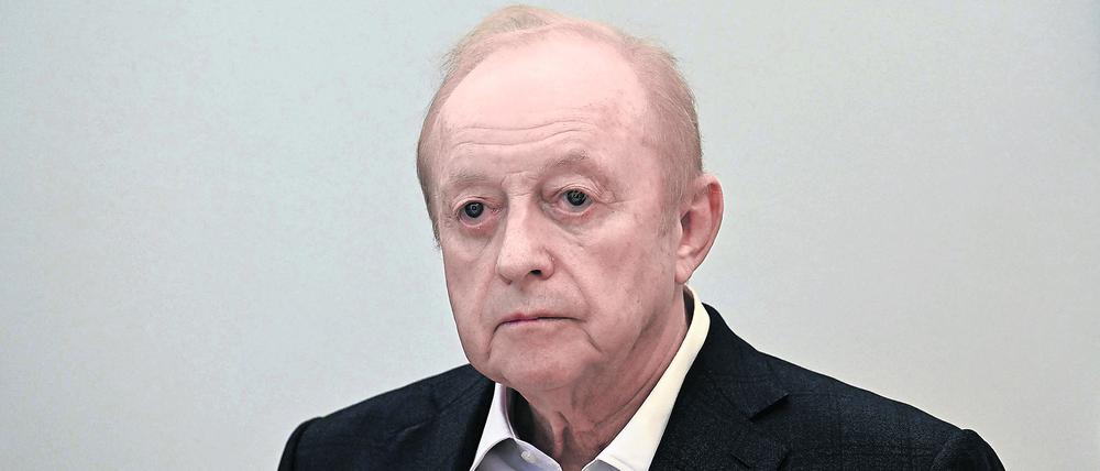Alfons Schuhbeck im Gerichtssaal in München am 5. Oktober 2022.