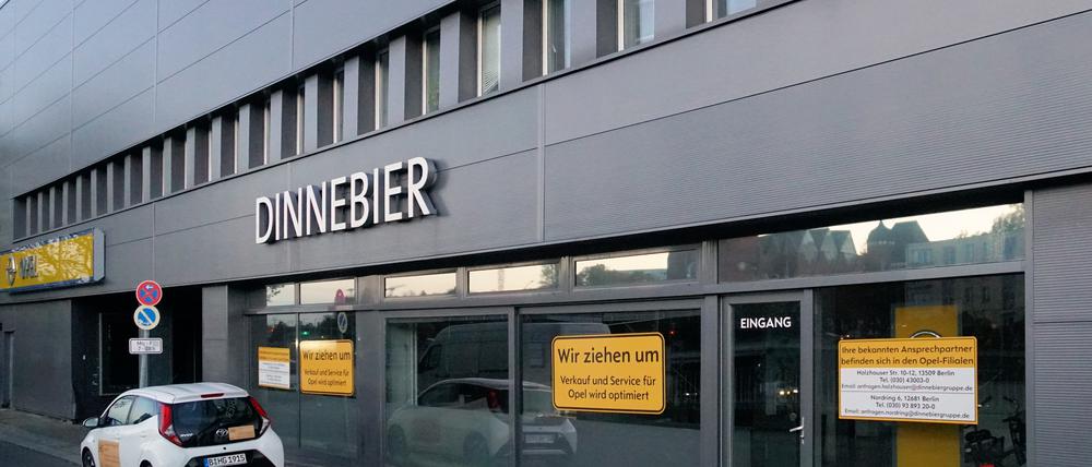 Das geschlossene Autohaus Dinnebier in Berlin-Charlottenburg.