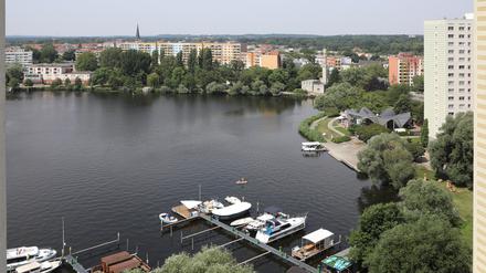 Von der Neustädter Havelbucht soll der Uferweg über die Kolonie Hinzenberg zum Hafen der Weissen Flotte führen.