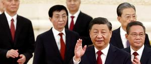 Der Ständige Ausschuss des Politbüros ist nun eine völlig auf Xi abgerichtete Führungsriege. Besonders vielsagend ist, dass der langjährige Xi-Loyalist Li Qiang (ganz rechts) zur Nummer zwei aufstieg.