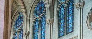 Obergadenfenster des französischen Glasmalers Jacques Le Chevallier.