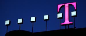 Bis 2025 will die Deutsche Telekom alle Kundeninteraktionen mit KI unterstützen. Foto: Oliver Berg/dpa