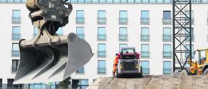 23.02.2022, Berlin - Deutschland. Die Pandion Midtown baut in Friedrichshain Eigentumswohnungen. *** 23 02 2022, Berlin Germany Pandion Midtown is building condominiums in Friedrichshain