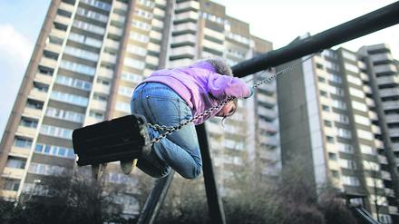 Kinderarmut als Langzeitskandal müsse endlich angepackt werden, fordern Armutsforscher.