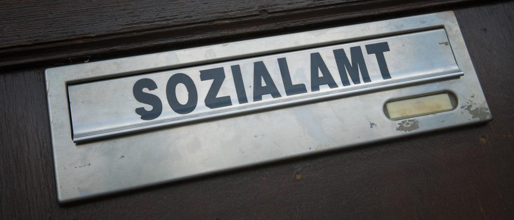 Das Sozialamt Neukölln schließt im November für zwei Wochen wegen Überlastung.
