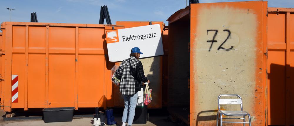 Der Recyclinghof der BSR in der Gradestraße in Berlin-Neukölln.