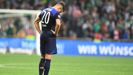 Marc Kempf war schwer geknickt nach der Niederlage gegen Werder.