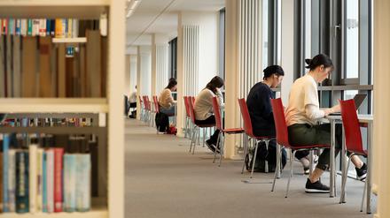 Rund 1000 Menschen besuchen die Potsdam Bibliothek am Tag.
