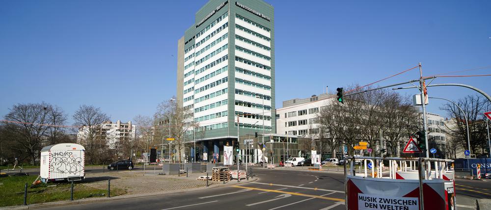 27.03.2020,Berlin,Deutschland,GER,die Stadt in Zeiten der Corona Pandemie, Investitionsbank Berlin IBB Hauptsitz Bundesallee im Bezirk Wilmersdorf *** 27 03 2020,Berlin,Germany,GER,the city in times of the corona pandemic, Investitionsbank Berlin IBB Headquarters Bundesallee in the district of Wilmersdorf