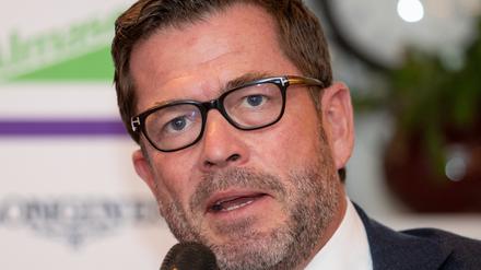 Karl-Theodor zu Guttenberg wird am 11. Dezember mit Thomas Gottschalk den Jahresrückblick moderieren (Archivbild).