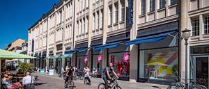 Brandenburger Straße mit Karstadt Potsdam 