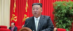 Kim Jong Un will mit den Raketentests und seinem Atomprogramm den Druck auf die Weltgemeinschaft erhöhen (Archivbild).