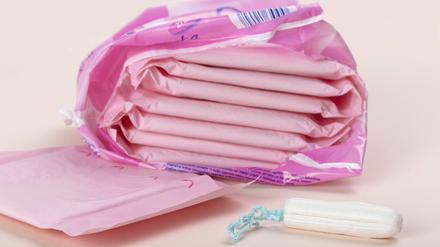Damenbinden und Tampons bald in Teltower Einrichtungen