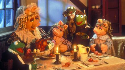 Szene aus der „Weihnachtsgeschichte“ der Muppets.