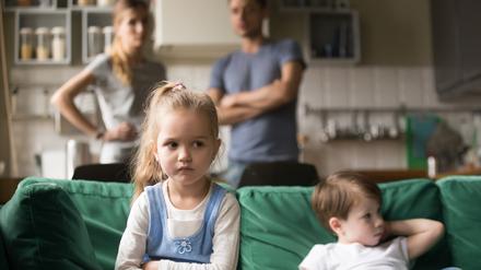 Streit kommt unter Kindern häufig vor, auch bei Geschwistern.