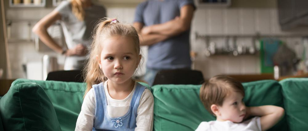 Streit kommt unter Kindern häufig vor, auch bei Geschwistern.