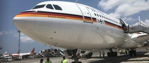 Mit dem Regierungs-Airbus Konrad Adenauer flog der damalige Finanzminister Olaf Scholz 2018 zum IWF-Treffen nach Bali. Dort wurden dann Kabel von Nagetieren angefressen und Scholz musste per Linie zurückfliegen.