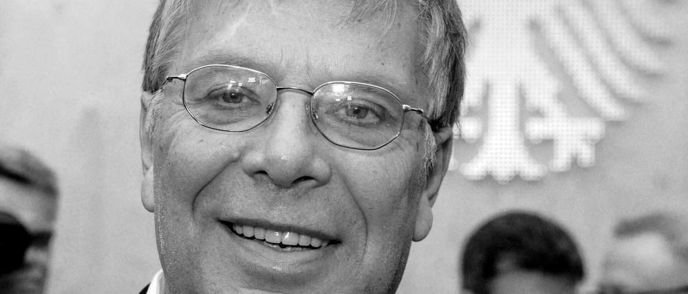 Peter Danckert ist im Alter von 82 Jahren verstorben. 