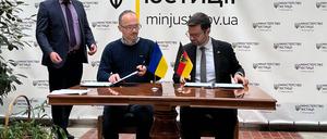 Marco Buschmann traf in Kiew auf seinen ukrainischen Amtskollegen Deniys Maljuska.