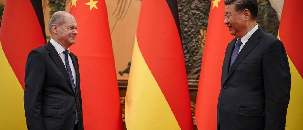 Der chinesische Präsident Xi Jinping und Bundeskanzler Olaf Scholz.