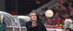 Urs Fischer hat den 1. FC Union aus der Zweitklassigkeit bis an die Spitze der Bundesliga geführt. 
