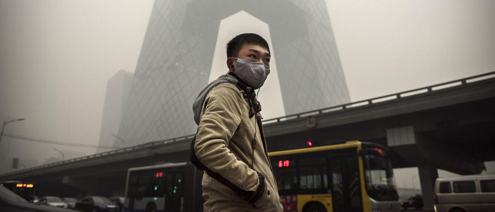 Smog liegt über Peking. Immer noch ist heimische Kohle wichtigster Energieträger in China.